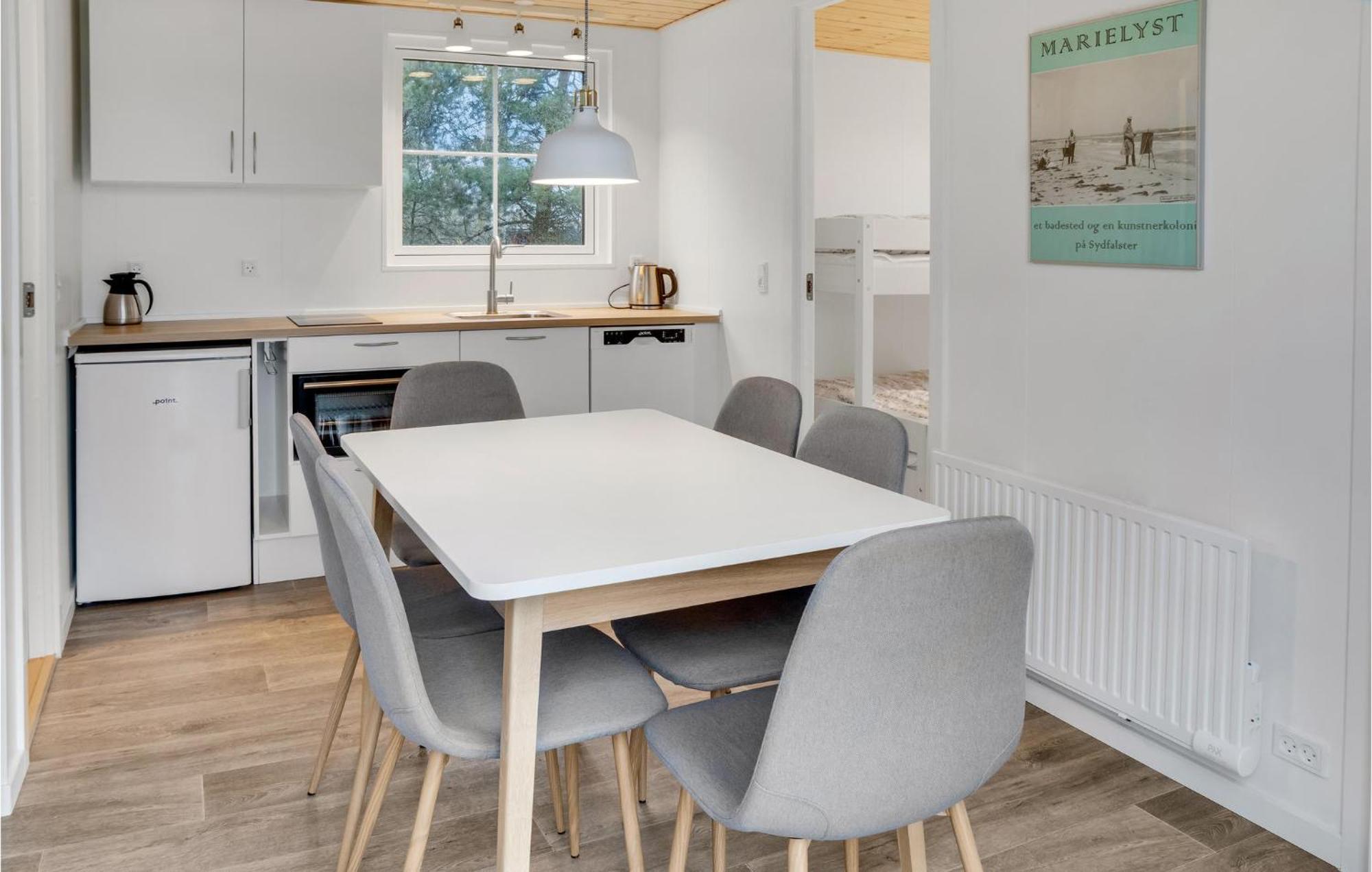 Amazing Apartment In Vaeggerlose With Kitchenette Bøtø By Zewnętrze zdjęcie